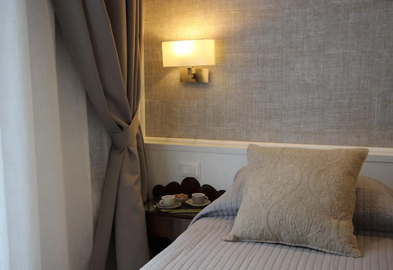 B&B Vivere Palermo 2*,  Italy